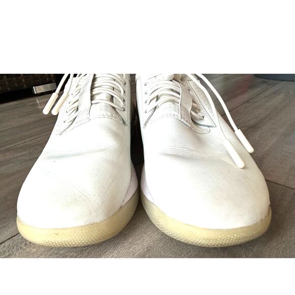 Clove Leather White Nurse Healthcare Sneakers Shoes 8.5 Slip On Adjustable - Picture 3 of 11